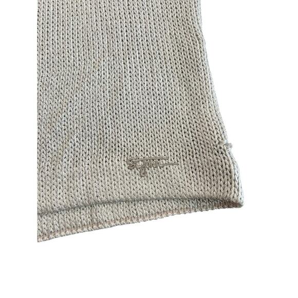 St. John Sport Women's Mock Neck Silver Metallic Sleeveless Top Size Medium - Picture 3 of 5